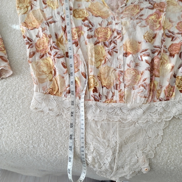 Free People Floral Bodysuit Large  Romantic Bell Sleeve | Western Gothic Nwot - Picture 16 of 17